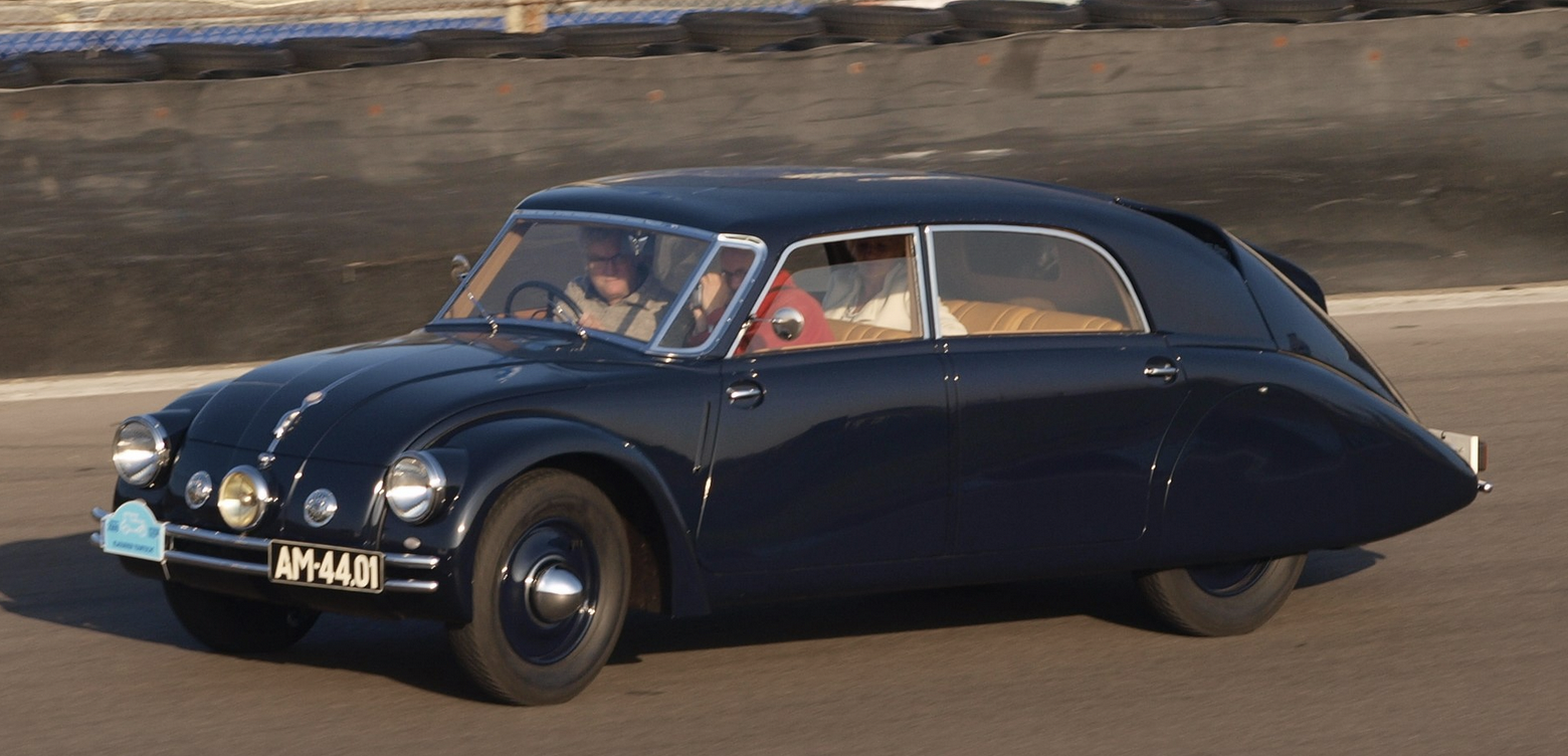 Tatra 77
